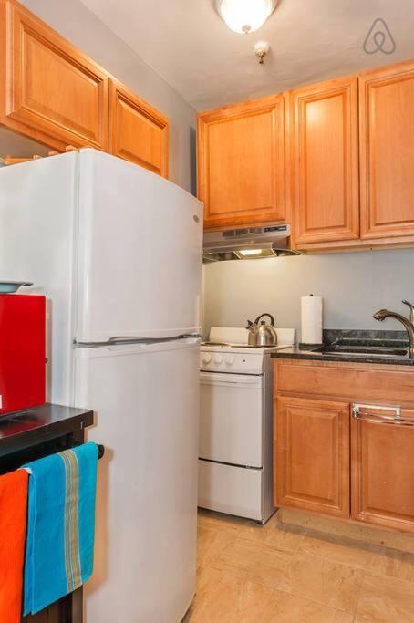 Downtown Studio Apt, Short Walk To Hospitals بوسطن المظهر الخارجي الصورة